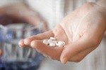 Cần lưu ý gì khi uống thuốc Metformin để điều trị đái tháo đường?