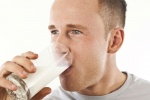 Bị trào ngược acid có uống sữa được không?