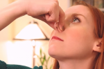 Ban ngày nên làm gì để giảm nghẹt mũi?