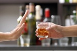 7 mẹo giúp bạn uống ít rượu bia hơn trong năm mới