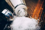 Phòng chống Covid-19: Chế độ ăn nhiều muối có thể làm suy giảm hệ miễn dịch