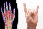 7 bài tập đơn giản cho người bệnh viêm khớp ngón tay