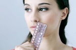 Cải thiện da nổi mụn khi ngừng uống thuốc tránh thai 