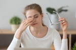 Những điều cần biết về đau đầu do mỏi mắt