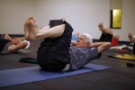 Bị đau lưng dưới có nên tập yoga không?