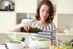 7 nguyên liệu nên có trong thực đơn salad giảm cân 