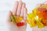 Những lưu ý khi cho trẻ sử dụng vitamin dạng kẹo dẻo