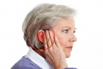 Người cao tuổi có nguy cơ ù tai, nghe kém – Hãy cẩn trọng!