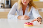Làm sao giảm cơn thèm ngọt, kiểm soát cân nặng tốt hơn?