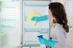 Cách vệ sinh tủ lạnh nhanh gọn, sạch sẽ để trữ đồ Tết 