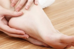 Điều trị vảy nến ở chân như thế nào cho hiệu quả?