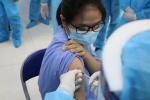 Thêm 1 người mắc COVID-19, hơn 56.300 người Việt được tiêm vaccine