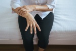 Run tay chân: Không phải lúc nào cũng do bệnh Parkinson