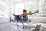Gợi ý các bài tập yoga nâng cao sức khỏe mùa dịch