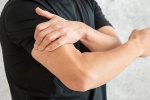 Cách giảm đau nhức tay sau khi tiêm vaccine COVID-19