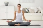 5 tư thế yoga giải tỏa căng thẳng, lo âu mùa giãn cách
