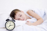 Mẹo giúp cha mẹ thiết lập thói quen ngủ cho trẻ nhỏ