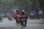 Bắc Bộ và Trung Bộ mưa như trút nước, cảnh báo lũ quét, sạt lở đất