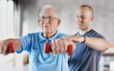 Có thể cải thiện triệu chứng bệnh Parkinson mà không dùng thuốc không?