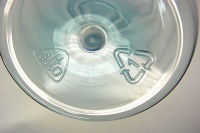 Sự thật về những ký hiệu tưởng như vô hại ở đáy chai