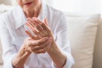 5 biện pháp tự nhiên giúp giảm acid uric trong máu