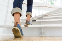 6 lý do nhân viên văn phòng nên đi bộ 10 phút sau bữa trưa