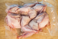 Rã đông thịt gà đúng cách để tránh nguy cơ ngộ độc