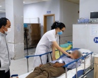 Bộ Y tế đề nghị tăng cường bảo vệ an toàn cho nhân viên y tế