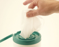 Khăn lau diệt khuẩn: 5 vật dụng không nên sử dụng