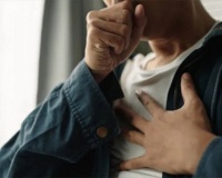 Mệt, ho và phù chân liệu có phải là dấu hiệu cảnh báo suy tim?