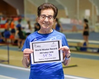 Cụ bà 92 tuổi với sức mạnh cơ bắp thách thức thời gian