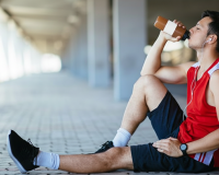 Lạm dụng thực phẩm bổ sung pre-workout khiến người trẻ thiếu ngủ trầm trọng