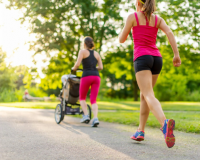 Sinh xong bao lâu thì người mẹ có thể chạy bộ trở lại?