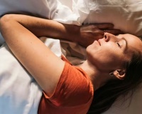 Chuyên gia chia sẻ 5 mẹo đơn giản giúp ngủ ngon hơn