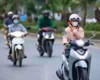 Bắc Bộ vẫn nắng, Trung Bộ mưa dông chưa dứt