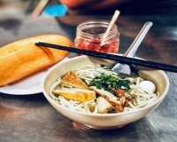 Thời điểm ăn sáng an toàn cho người mỡ máu cao