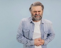 Bị tiêu chảy dai dẳng dù đã uống thuốc, tôi phải làm sao?