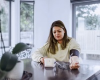 Sáng ngủ dậy nhịp tim thấp nhưng vẫn mệt: Tim đập chậm có thật sự an toàn?