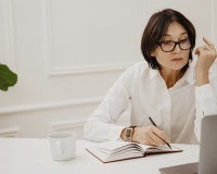 Tử vi thứ Ba (3/2/2026): Bạch Dương sẽ làm việc vô cùng nghiêm túc