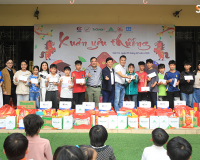 Ấm áp nghĩa tình tại Làng Trẻ em SOS Việt Trì 