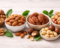 5 loại hạt hỗ trợ cân bằng huyết áp, cholesterol