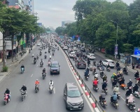 Bắc Bộ hửng nắng, Nam Bộ mưa trái mùa