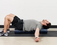 Động tác giãn cơ nên thực hiện cho giấc ngủ ngon