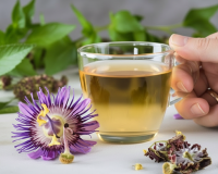 Lợi ích khi nhâm nhi một tách trà ấm trước giờ ngủ