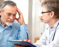 Thoái hóa chất trắng nên chú ý gì trong điều trị?