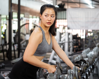 Sai lầm phổ biến của phụ nữ khi tập tạ