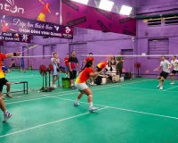 Chơi cầu lông an toàn: Đừng chỉ 'xách vợt ra sân là đánh'