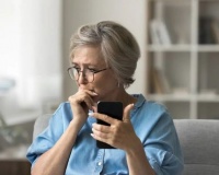 Giúp người cao tuổi nâng cao cảnh giác với lừa đảo trực tuyến