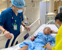 Bé trai 5 tuổi trong vụ tai nạn xe khách ở Tam Đảo được cứu sống