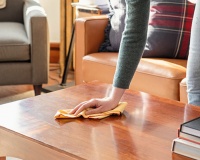 Lý do nhà nhanh bám bụi dù lau dọn thường xuyên